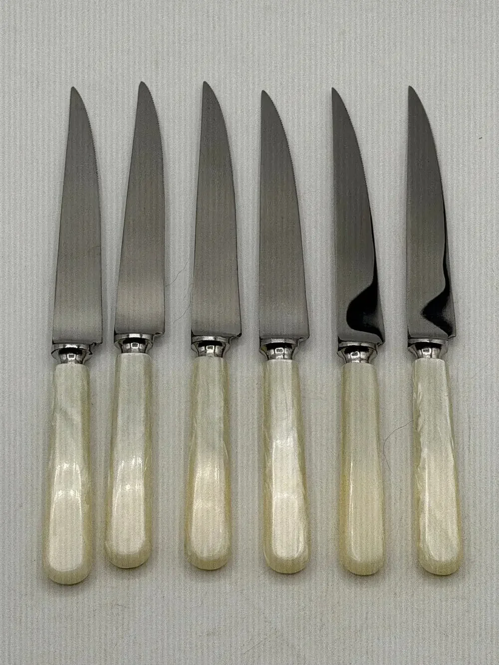 Vintage Viners of Sheffield Faux Mother of Pearl Steak Knife Set ( Set of 6 )